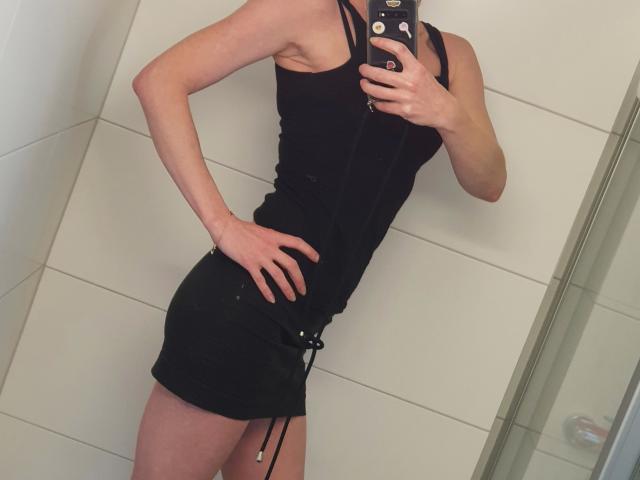 KellyBelly-hot - Live porn &amp; sex cam - 29698280