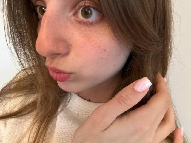 KarieMestler - Live Sex Cam - 29699771