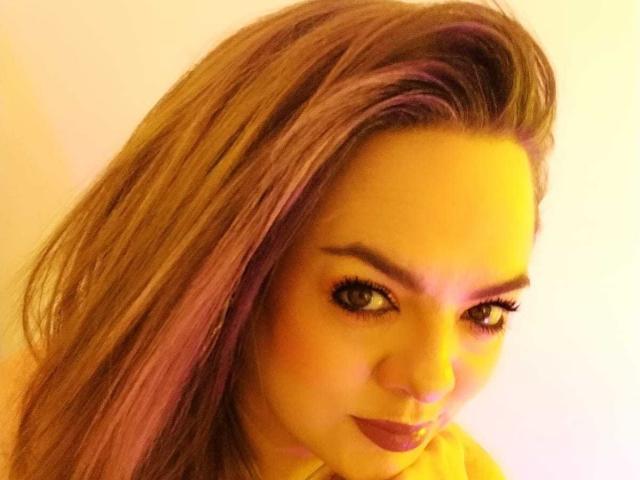 AvaMia - Live Sex Cam - 29700254