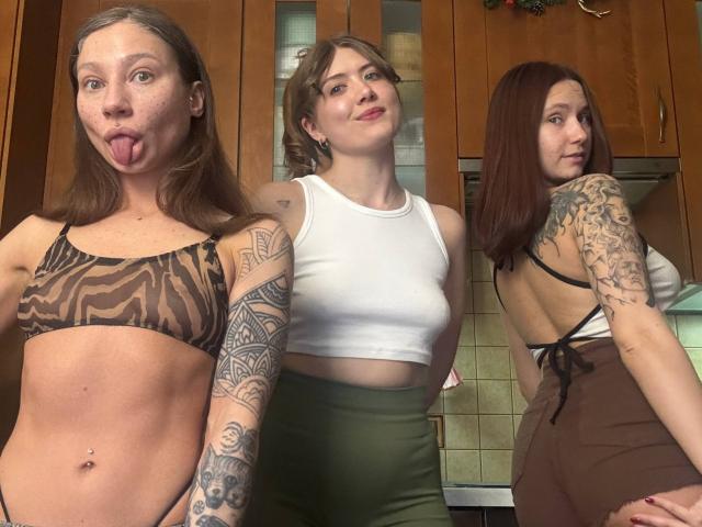 HotCaramelsTrio - Live Sex Cam - 29706014
