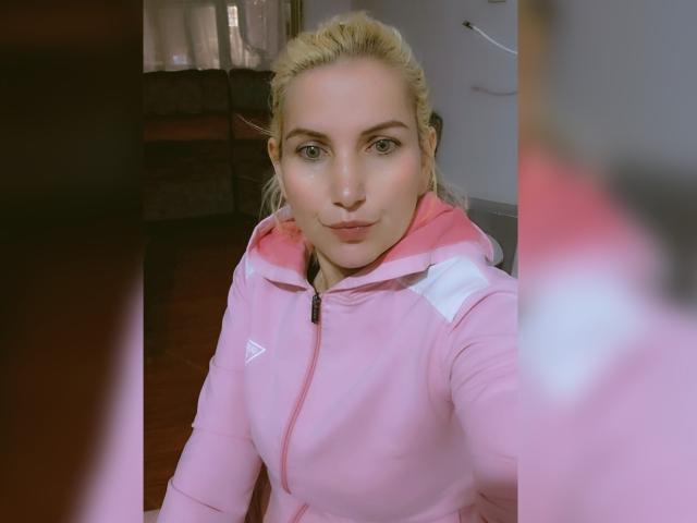GiuliaAddams - Live porn &amp; sex cam - 29707586