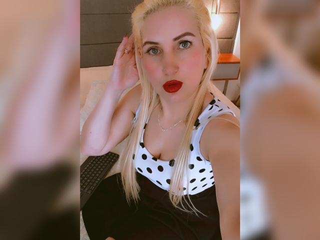 GiuliaAddams - Sexe cam en vivo - 29707604