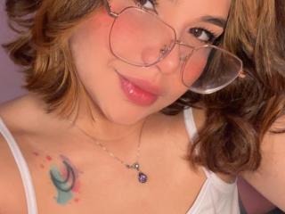 Watch ElaAmmy Live on XLoveCam
