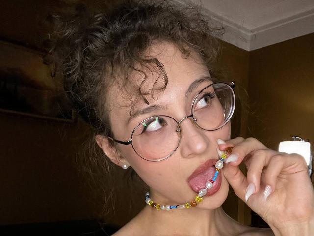 AlyceErway - Live porn &amp; sex cam - 29710205