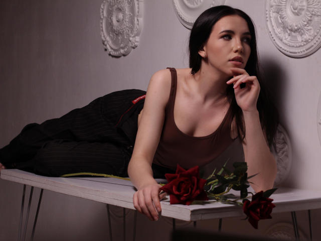 TriciaBarnes - Sexe cam en vivo - 29713202