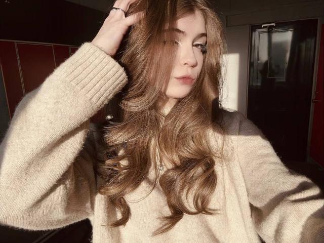 LauraleePenderel - Live porn &amp; sex cam - 29714408