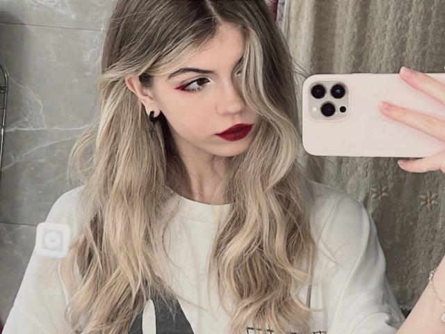 LauraleePenderel - Sexe cam en vivo - 29714603