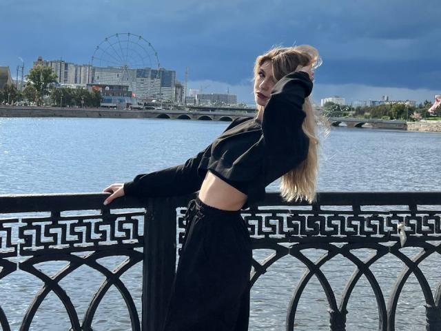 LauraleePenderel - Live sexe cam - 29714612