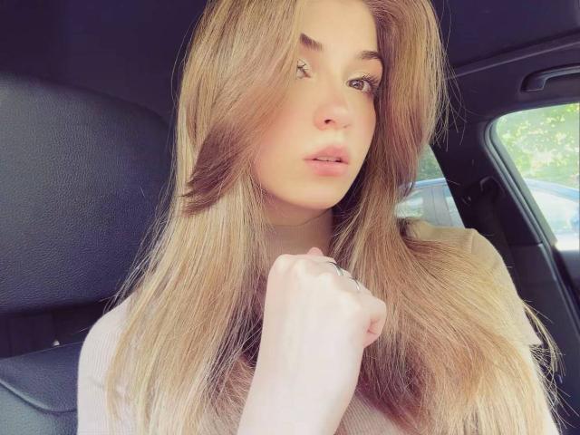 LauraleePenderel - Live porn &amp; sex cam - 29714684