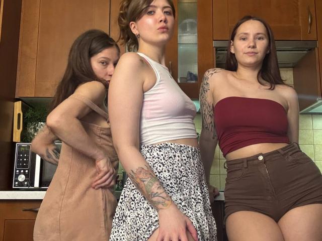 HotCaramelsTrio - Live Sex Cam - 29716742
