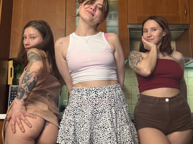 HotCaramelsTrio - Live Sex Cam - 29716796