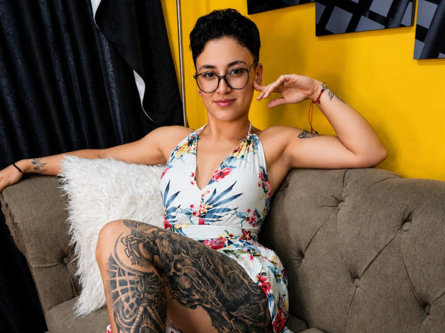 ConnieJonnes - Live porn &amp; sex cam - 29717282