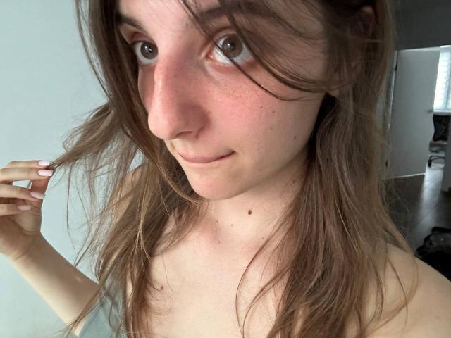 KarieMestler - Live Sex Cam - 29719310