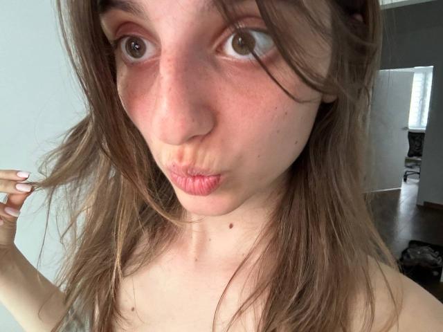 KarieMestler - Live Sex Cam - 29719316