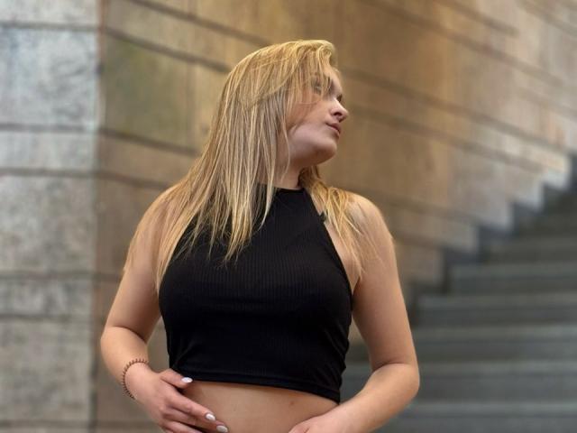 AlinaLemon - Live porn &amp; sex cam - 29722187