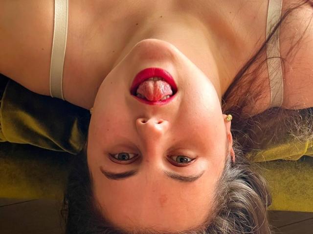 DariaCalm - Live porn &amp; sex cam - 29723891