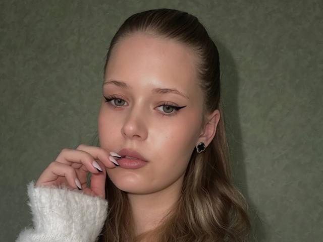 LillianaWhang - Live porn &amp; sex cam - 29725352