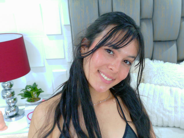 ValerieNoiir - Live Sex Cam - 29727350