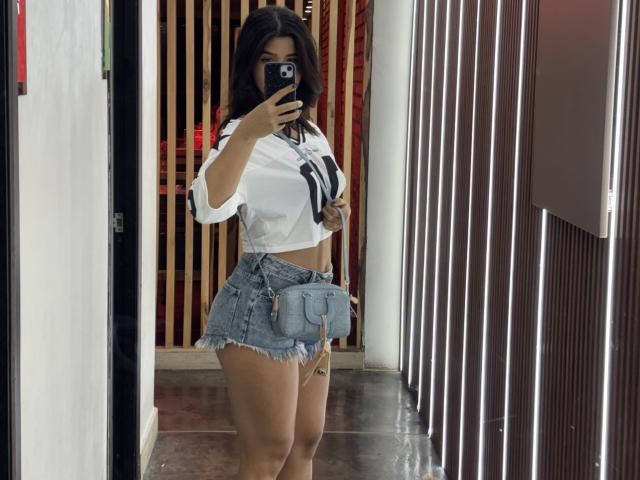 ScarlletZhen - Live porn &amp; sex cam - 29731760