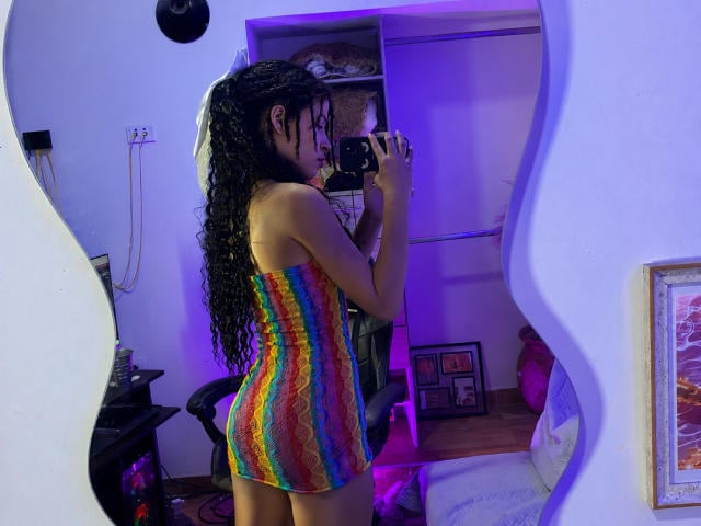 YourLiliana - Live Sex Cam - 29732813