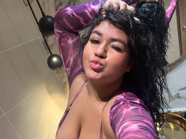 DojaAissha - Live Sex Cam - 29733818