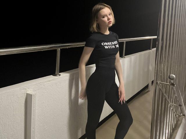 CheliaFloerke - Live sexe cam - 29736620