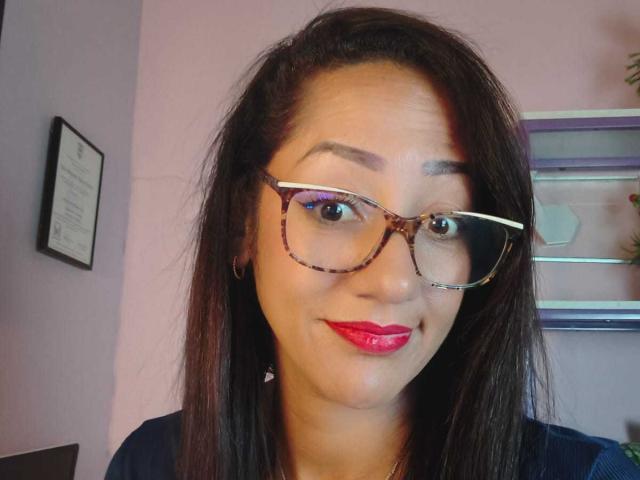 SamanthaCorine - Élő pornó és szexkamera - 29743052