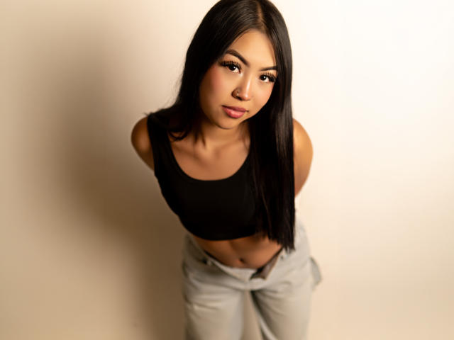 AlinnaSans - Live porn &amp; sex cam - 29748842