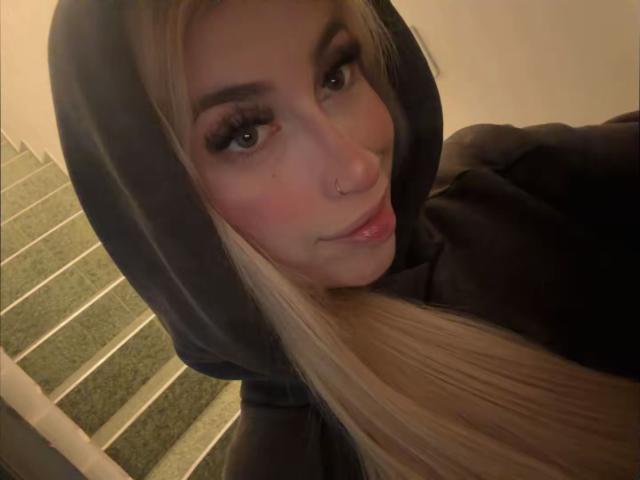 SammyViolet - Live porn &amp; sex cam - 29749220