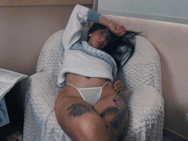 DominatrixMelissa - Live porn &amp; sex cam - 29749781