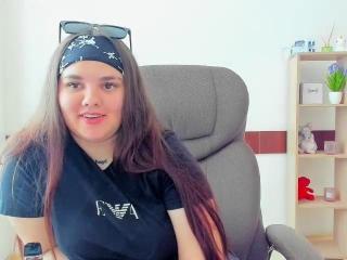 Watch DouceLouise Live on XLoveCam