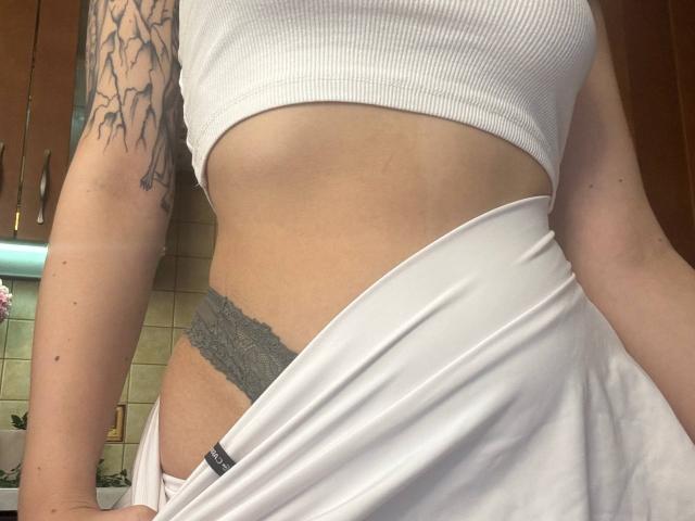 HotCaramelsTrio - Live porn &amp; sex cam - 29772371