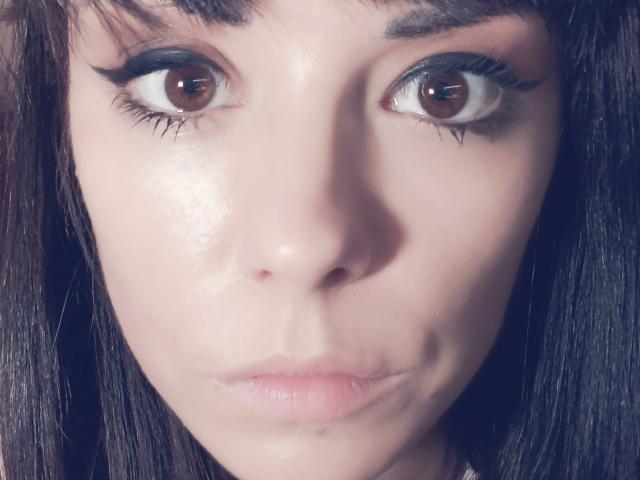 OrianaLaFrancaise - Porno na żywo i seks kamera - 29777480