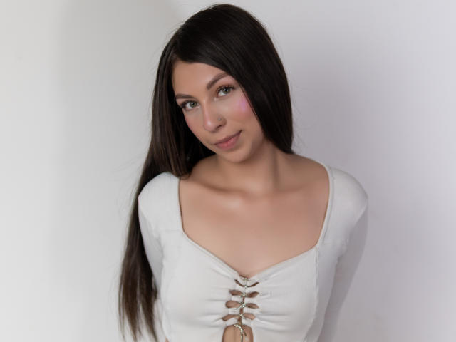 AlinnaSans - Live Sex Cam - 29781251