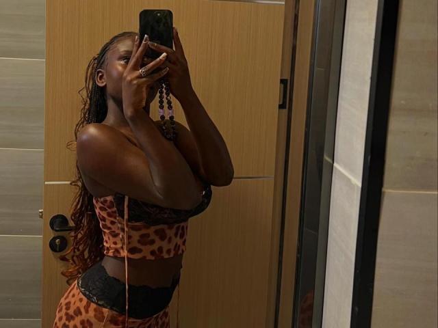 EmpressWater - Live porn &amp; sex cam - 29782973