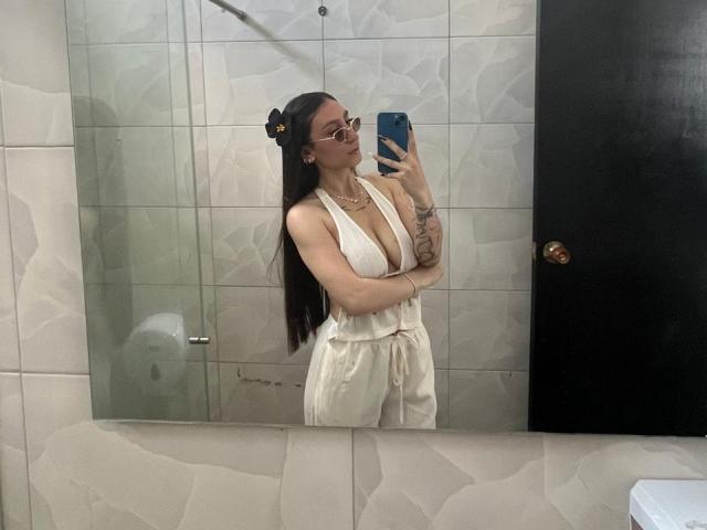 MaddyCarina - Live porn &amp; sex cam - 29783624