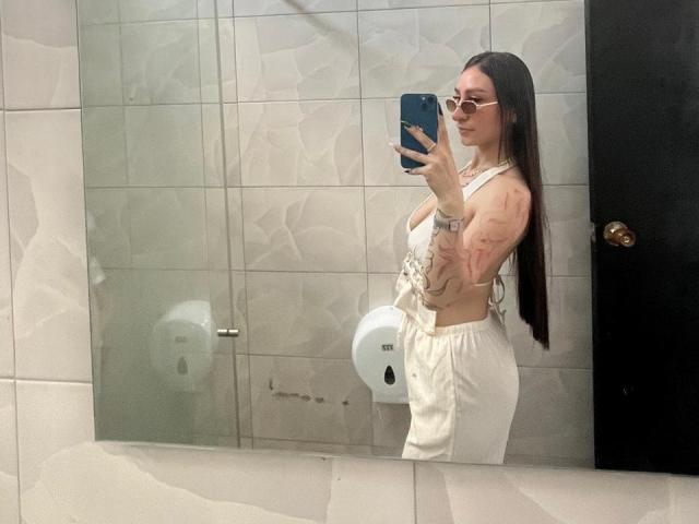 MaddyCarina - Live porn &amp; sex cam - 29783630