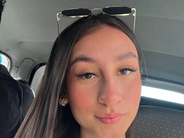 MaddyCarina - Live porn &amp; sex cam - 29784704