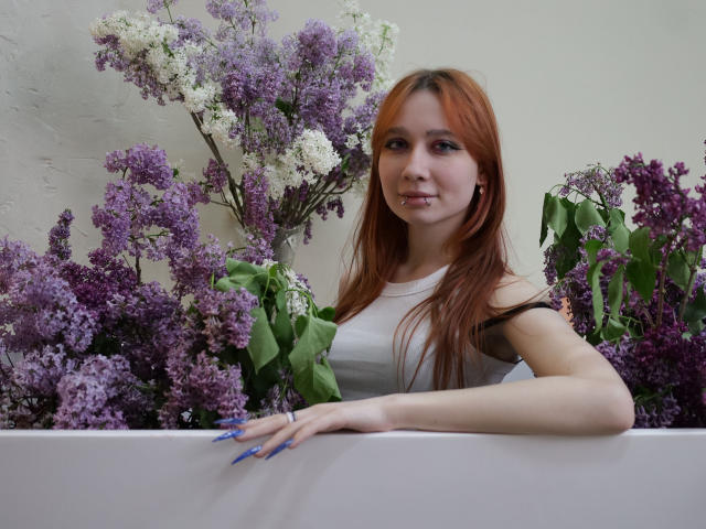 AdrianeWalter - Live porn &amp; sex cam - 29791715
