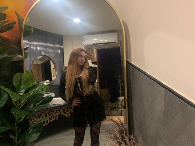 LeanaBairos - Live porn &amp; sex cam - 29793170