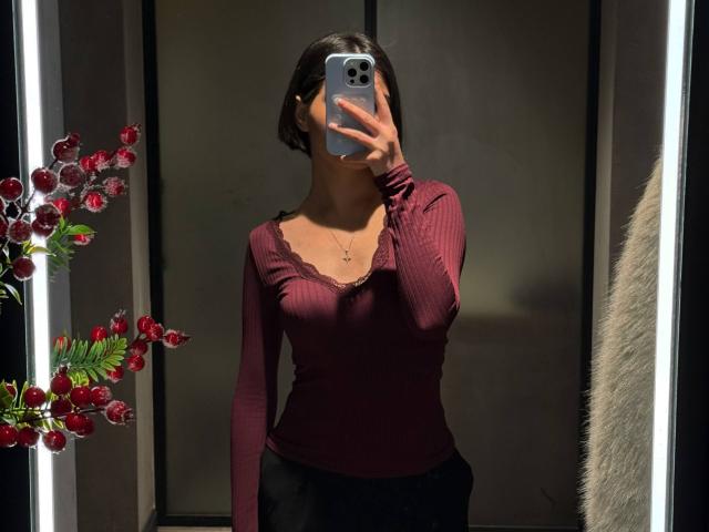 LaurineNghiem - Live sex cam - 29795681