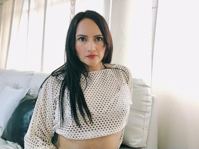 EmhilyDiaz - Sexe cam en vivo - 29796512
