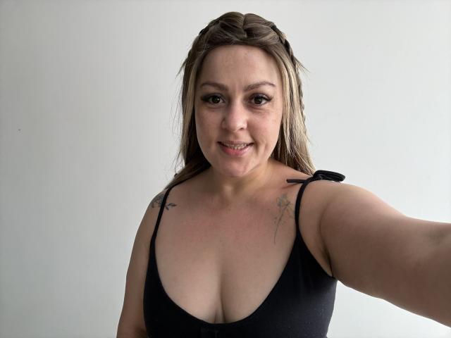 SamanthaGold - Live porn &amp; sex cam - 29798054