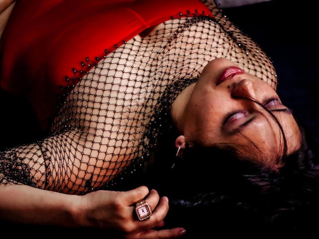 ZaharaViscon - Live Sex Cam - 29800928