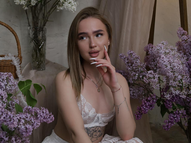 AnfisaRalphs - Live porn &amp; sex cam - 29801753