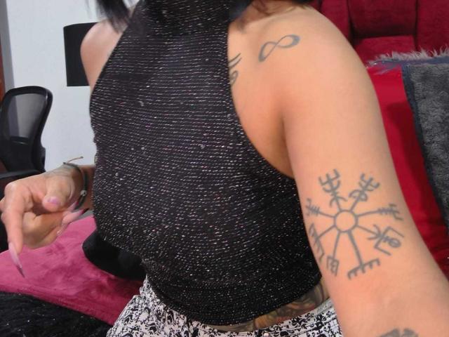 AmelieBlake - Live porn &amp; sex cam - 29802884