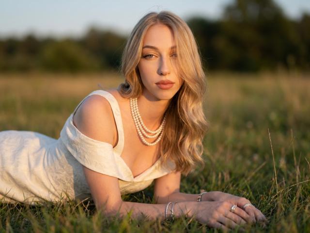 DionHolster - Live porn &amp; sex cam - 29803784