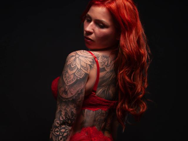 Chrissi69-hot - Live porn &amp; sex cam - 29807327
