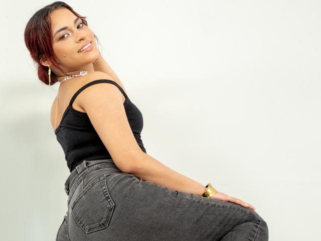 LilyRobins - Live porn &amp; sex cam - 29810024
