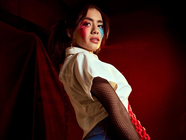 LucieMilner - Live porn &amp; sex cam - 29811488